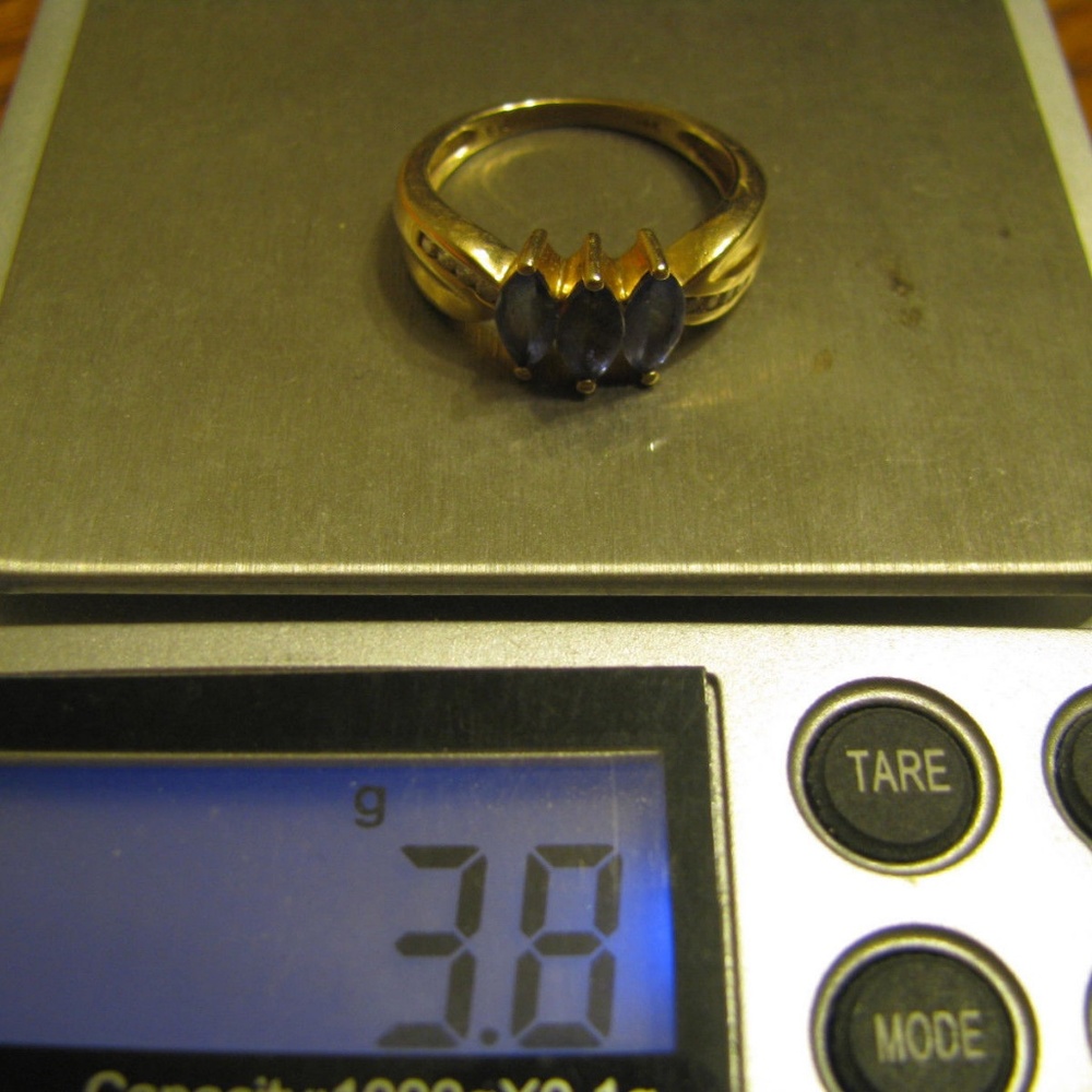 BEAUTIFUL Solid 14k Yellow Gold Tanzanite  Diamond - Picture 5 of 7